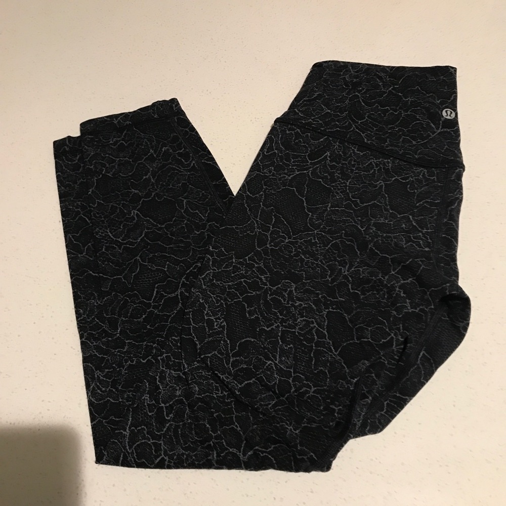 7/8 lulu align leggings size 6